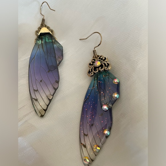 Beautiful Fairy Wing Earrings - Picture 5 of 5